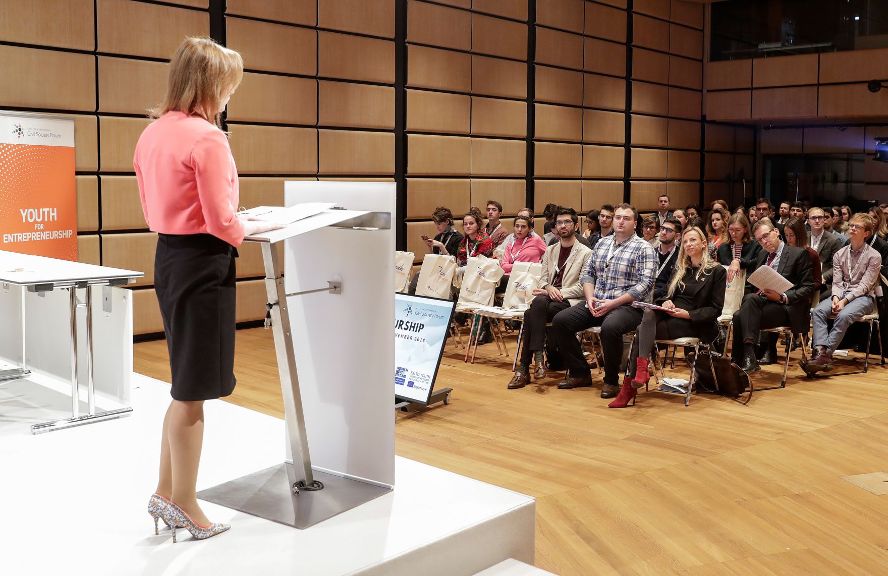 Am 8. November 2018 er&ouml;ffnete Bundesministerin Juliane Bogner-Strau&szlig; (im Bild) die Eastern Partnership Youth Conference.