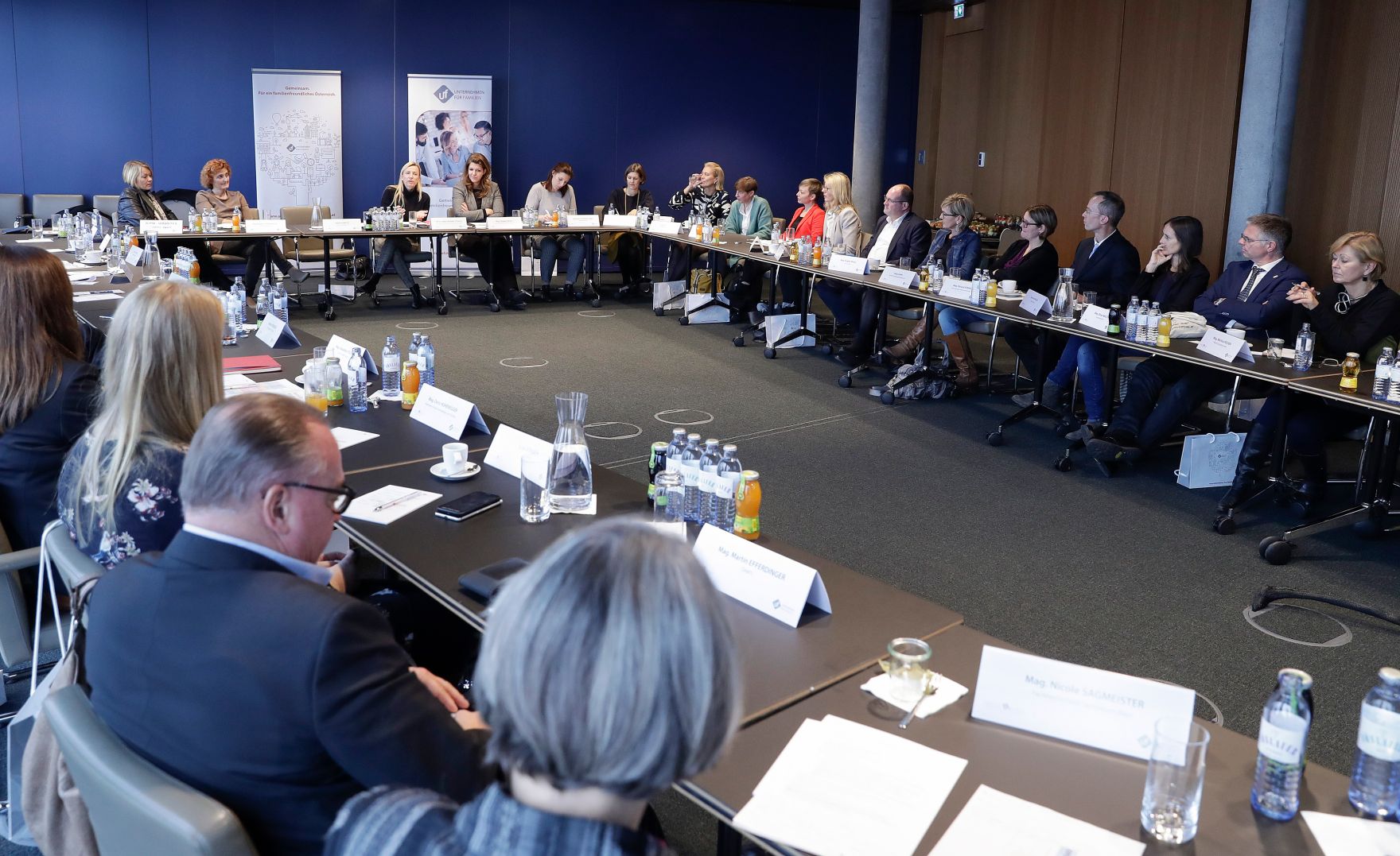 Am 22. November 2018 nahm Bundesministerin Juliane Bogner-Strau&szlig; am Vernetzungstreffen zum Thema Betriebliche Kinderbetreuung teil.