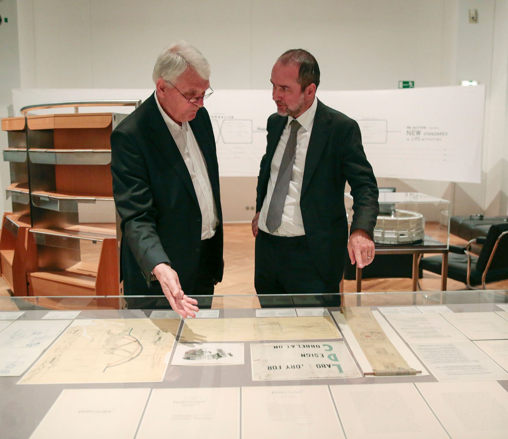 Am 14. Juni 2016 er&ouml;ffnete Kunst- und Kulturminister Thomas Drozda die Ausstellung "FRIEDRICH KIESLER. Lebenswelten" im Museum f&uuml;r angewandte Kunst (MAK).