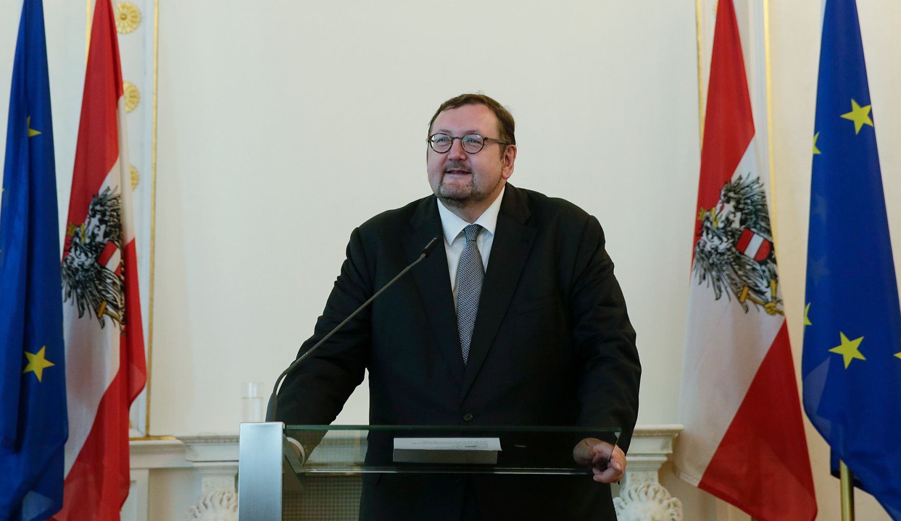 Am 4. Juli 2016 &uuml;berreichte Kunst- und Kulturminister Thomas Drozda das Gro&szlig;e Silberne Ehrenzeichen mit dem Stern f&uuml;r Verdienste um die Republik &Ouml;sterreich an Walter Homolka (im Bild).