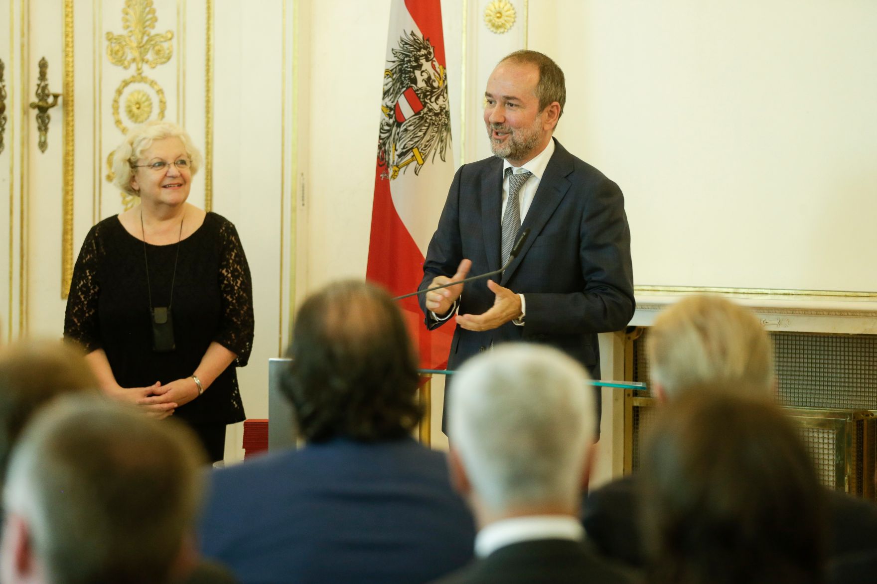 Am 14. September 2016 bestellte der Bundeskanzler Vertreterinnen und Vertreter der Wirtschaft zu Mitgliedern der bei der Bundesanstalt "Statistik &Ouml;sterreich" eingerichteten Wirtschaftskurie. Im Bild Kanzleramtsminister Thomas Drozda.