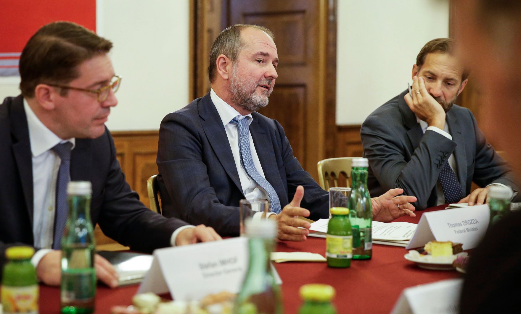 Am 14.September 2016 lud Kanzleramtsminister Thomas Drozda (im Bild) EU- Kommissarin Cecilia Malmstr&ouml;m zu Hintergrundgespr&auml;chen ins Palais Dietrichstein.