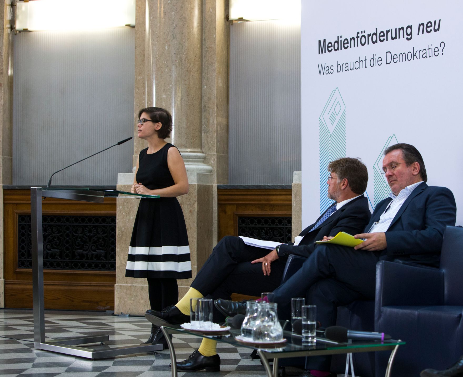 Am 19. September 2016 fand die Enquete "Medienf&ouml;rderung neu - Was braucht die Demokratie?" statt. Im Bild (v.l.n.r.) Ingrid Brodnig, Matthias Karmasin und Fritz Hausjell.