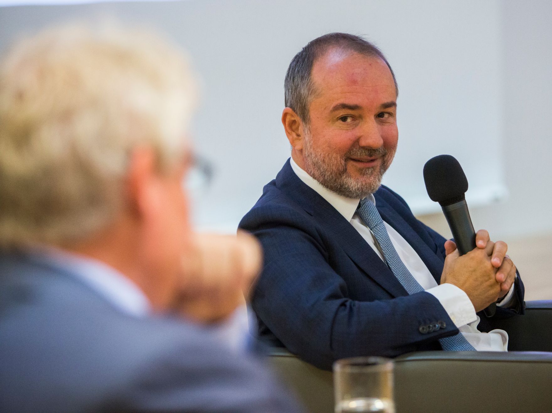 Am 29. September 2016 fand die Pr&auml;sentation "Kultur bringt's! Die Europ&auml;ische Kulturhauptstadt als Chance f&uuml;r nachhaltige Stadtentwicklung" im Haus der Europ&auml;ischen Union statt. Im Bild der deutsche Kulturpolitiker Oliver Scheytt (l.) und Kanzleramtsminister Thomas Drozda (r.) bei der Er&ouml;ffnung.