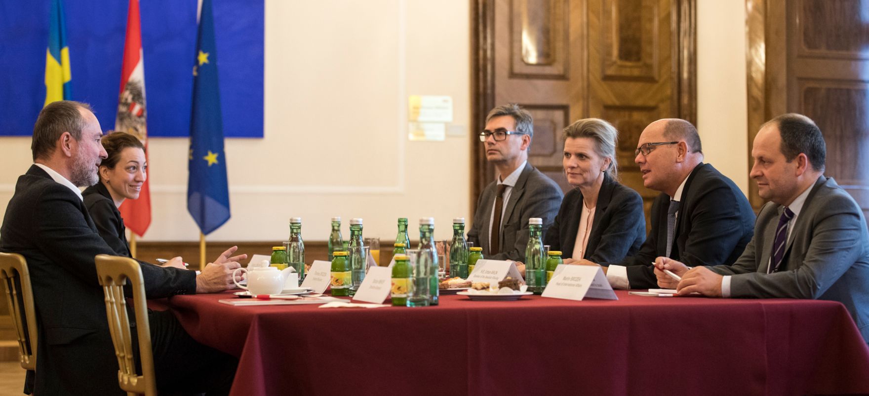 Am 7. Oktober 2016 empfing Kanzleramtsminister Thomas Drozda den Pr&auml;sidenten des Schwedischen Reichstags Urban Ahlin zu einem Arbeitsgespr&auml;ch.