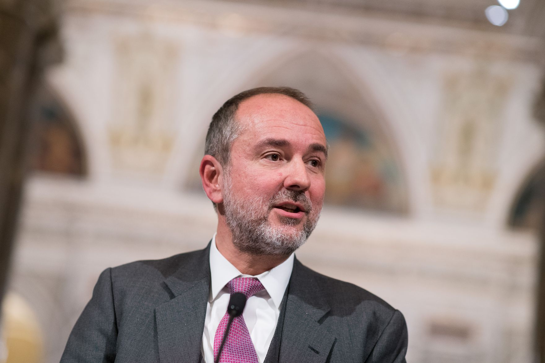 Am 18. Oktober 2016 er&ouml;ffnete Kunst- und Kulturminister Thomas Drozda (im Bild) die Ausstellung "Wie alles begann. Von Galaxien, Quarks und Kollisionen" im Naturhistorischen Museum Wien.