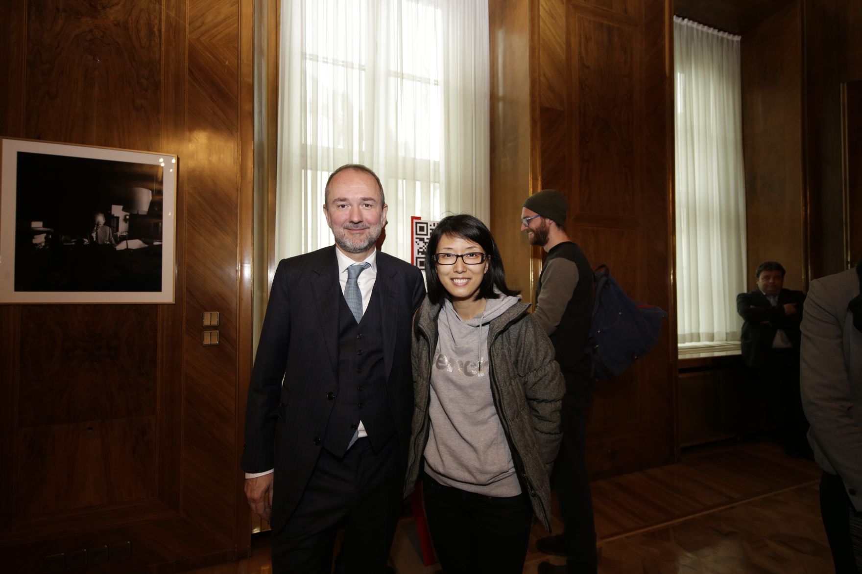 Am 26. Oktober 2016 empfing Kanzleramtsminister Thomas Drozda im Rahmen des Nationalfeiertages Besucherinnen und Besucher im Bundeskanzleramt.