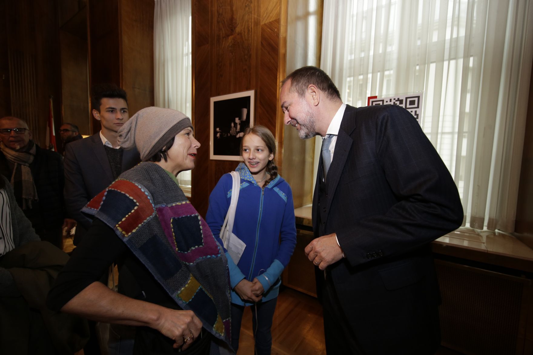 Am 26. Oktober 2016 empfing Kanzleramtsminister Thomas Drozda im Rahmen des Nationalfeiertages Besucherinnen und Besucher im Bundeskanzleramt.
