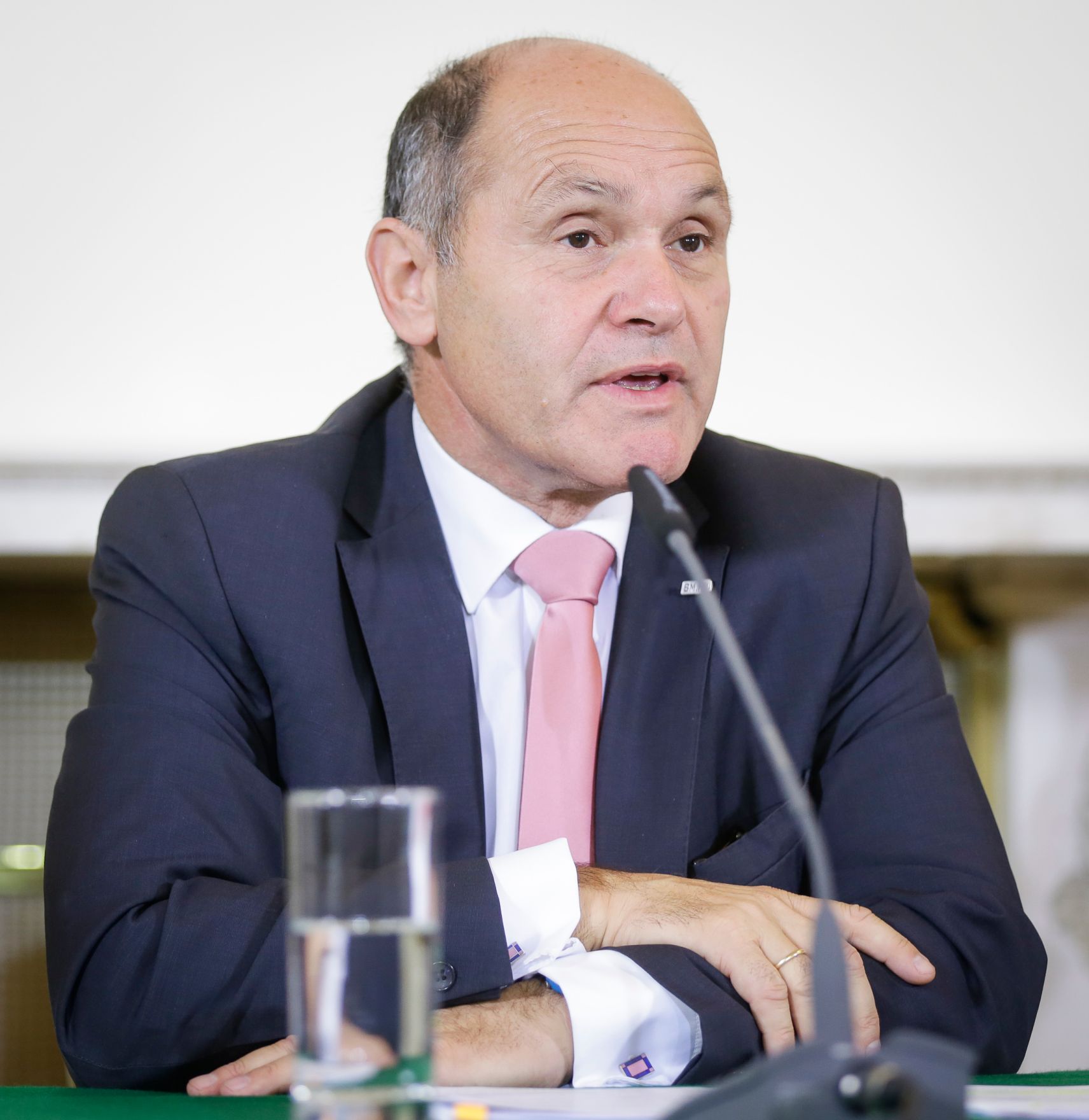 Am 29. November 2016 fand das Medienbriefing &uuml;ber die Regierungssitzung statt. Im Bild Innenminister Wolfgang Sobotka.