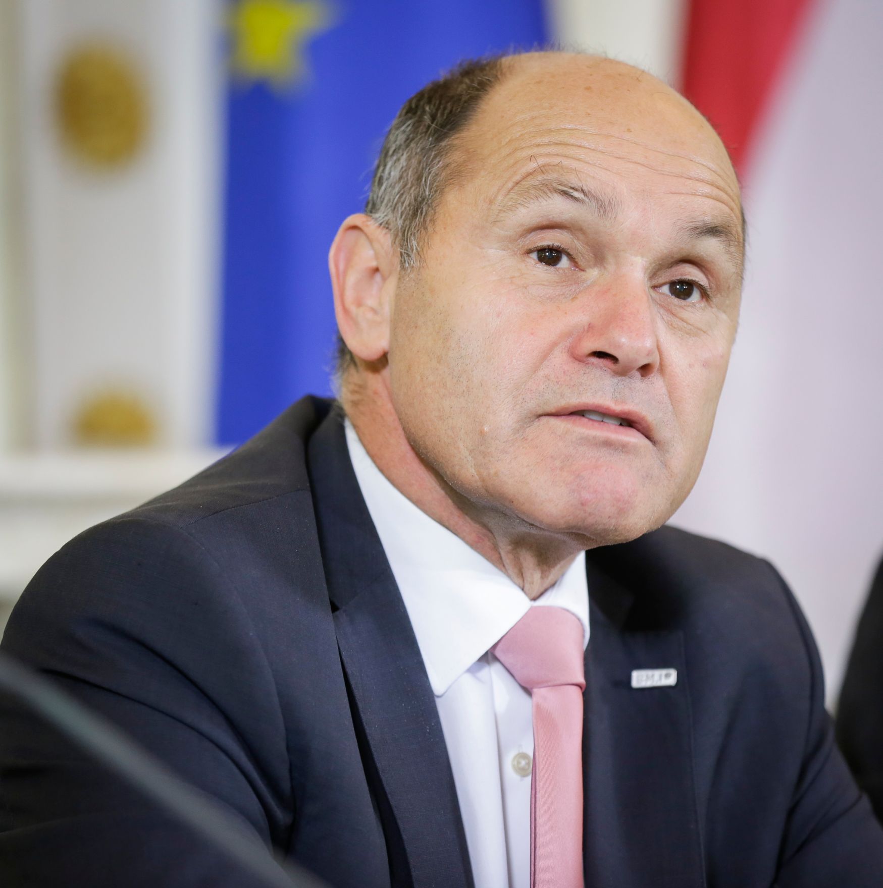 Am 29. November 2016 fand das Medienbriefing &uuml;ber die Regierungssitzung statt. Im Bild Innenminister Wolfgang Sobotka.