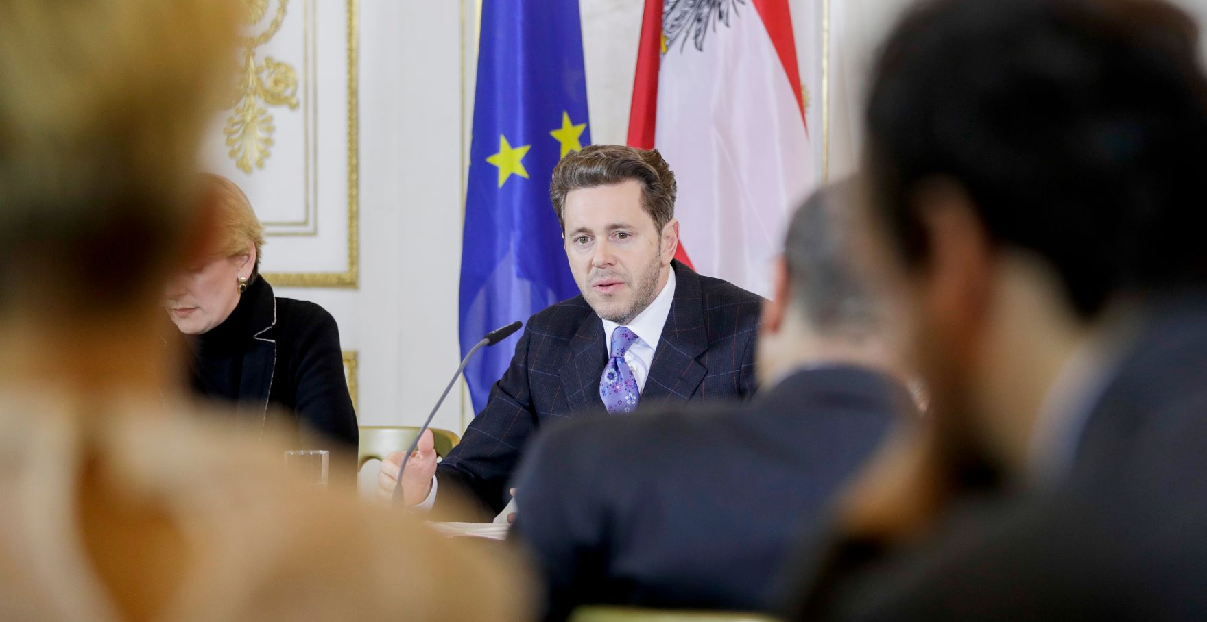 Am 6. Dezember 2016 fand das Medienbriefing &uuml;ber die Regierungssitzung statt. Im Bild Staatssekret&auml;r Harald Mahrer.