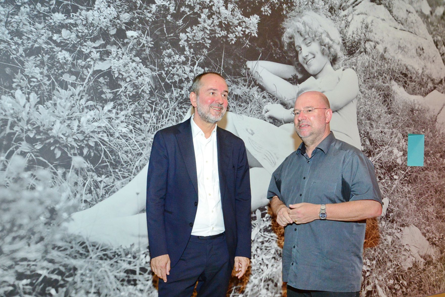 Am 21. Juli 2016 verlieh Kunst- und Kulturminister Thomas Drozda (l.) den &Ouml;sterreichischen Museumspreis an das Vorarlberg Museum in Bregenz. Im Bild mit Direktor Andreas Rudigier (r.).