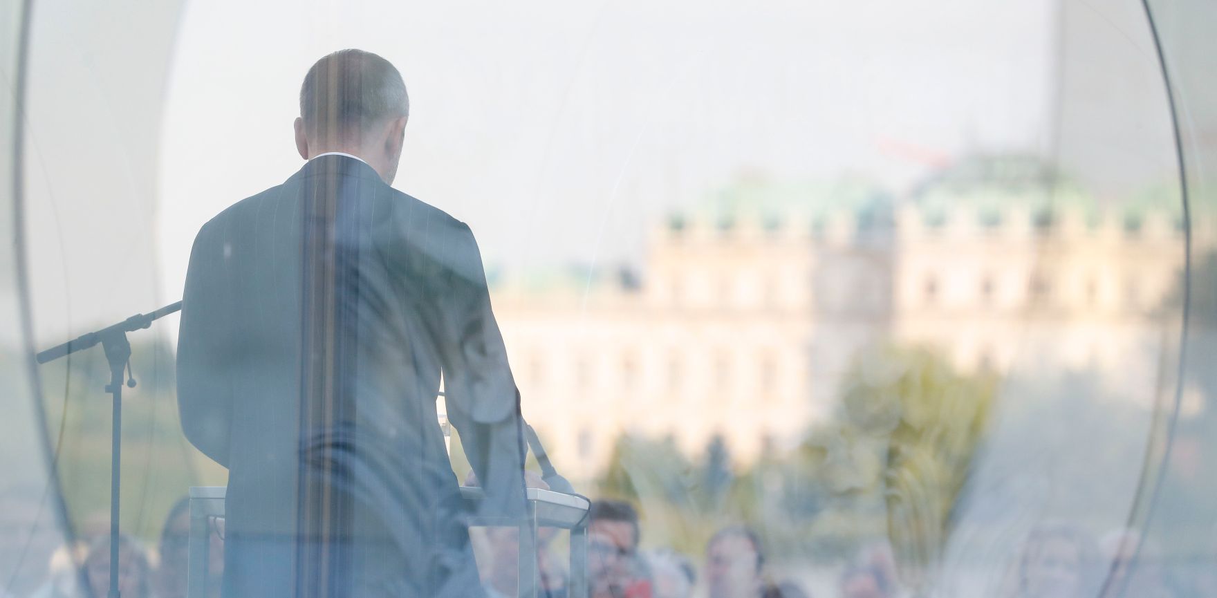 Am 22. Juni 2017 er&ouml;ffnete Kunst- und Kulturminister Thomas Drozda die Gustav Klimt Ausstellung im Belvedere.