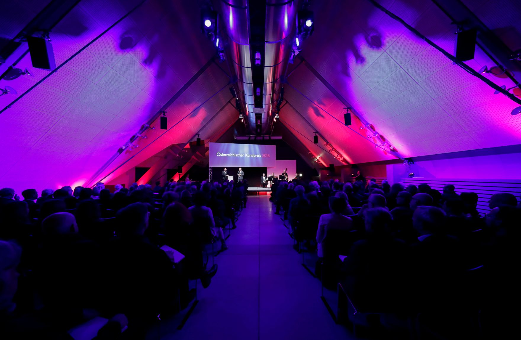 Am 25. J&auml;nner 2017 er&ouml;ffnete Kunst- und Kulturminister Thomas Drozda die Preisverleihung "&Ouml;sterreichischer Kunstpreis 2016".