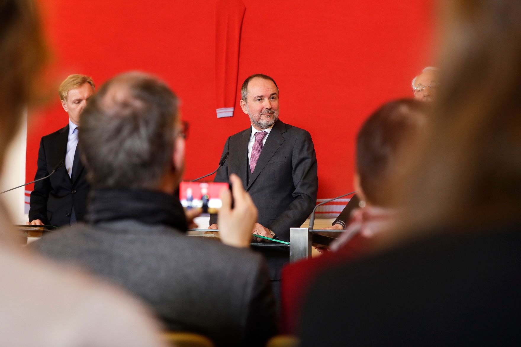 Am 16. Februar 2017 gab Kunst- und Kulturminister Thomas Drozda (im Bild) gemeinsam mit dem Direktor der Albertina Klaus Albrecht Schr&ouml;der und Karlheinz Essl eine Pressekonferenz zur &Uuml;bergabe der Sammlung Essl an die Albertina.