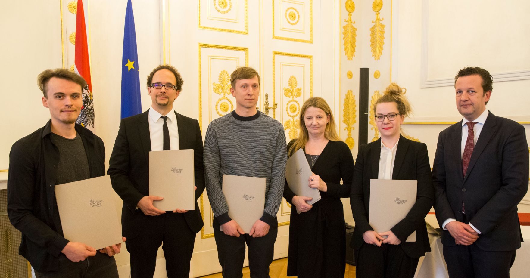 Am 9. M&auml;rz 2017 fand die Staatspreisverleihung f&uuml;r die &quot;Sch&ouml;nsten B&uuml;cher &Ouml;sterreichs&quot; statt.