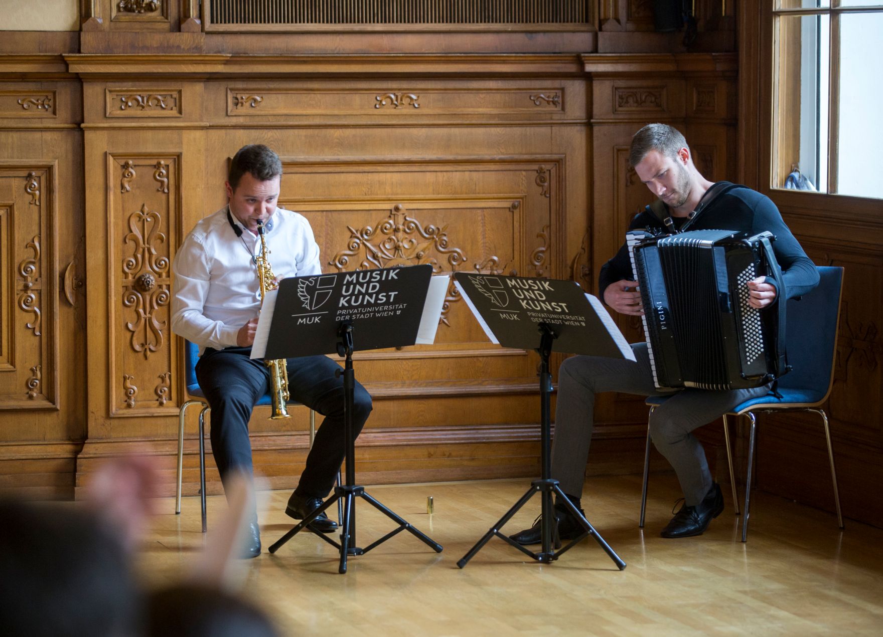 Am 4. Mai 2017 &uuml;berreichte Kunst- und Kulturminister Thomas Drozda die Urkunde, mit der Robert Kalina der Berufstitel Professor verliehen wurde.
