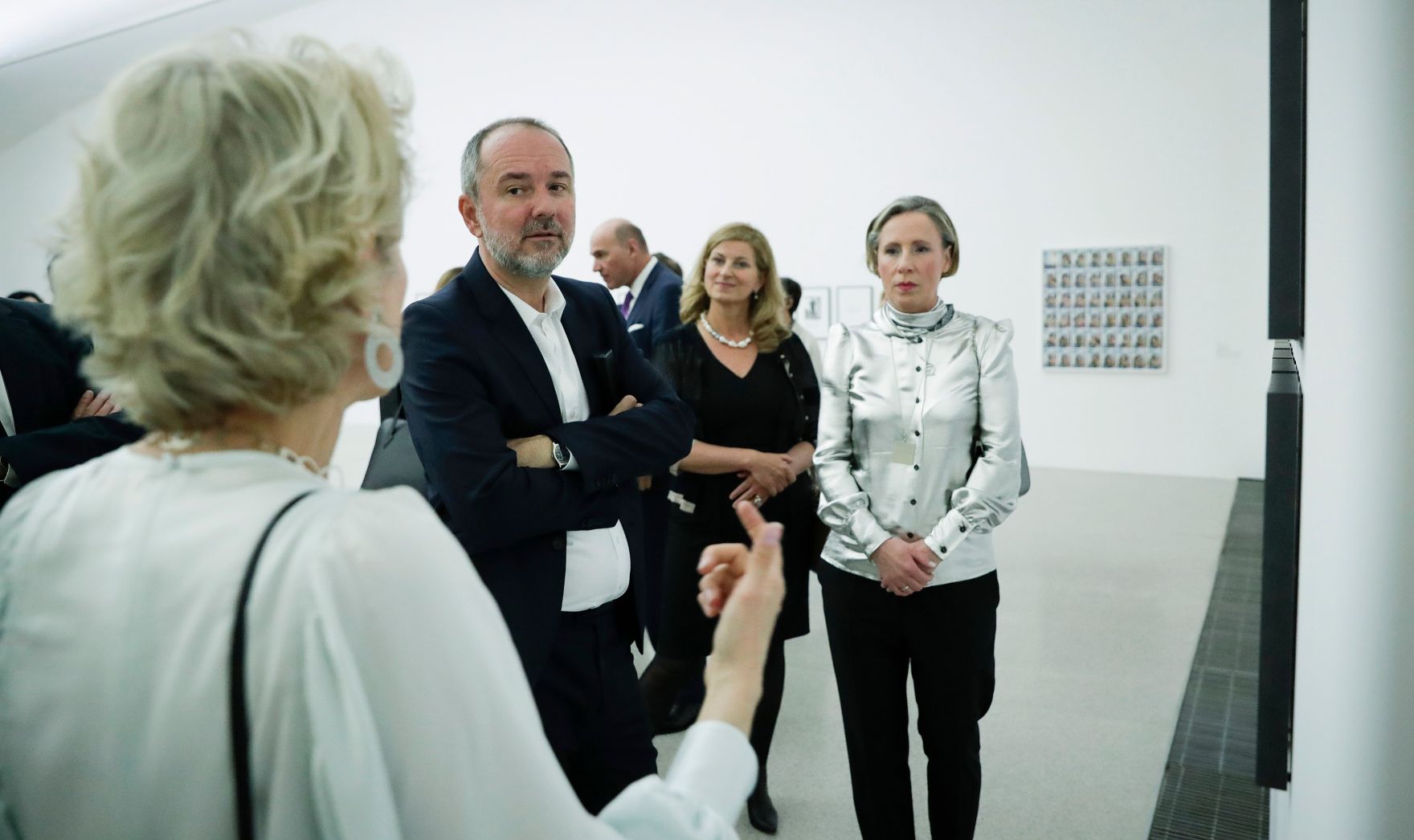 Am 5. Mai 2017 er&ouml;ffnete Kunst- und Kulturminister Thomas Drozda (2.v.l.) die Ausstellung - Feministische Avantgarde der 1970er-Jahre - im MUMOK.