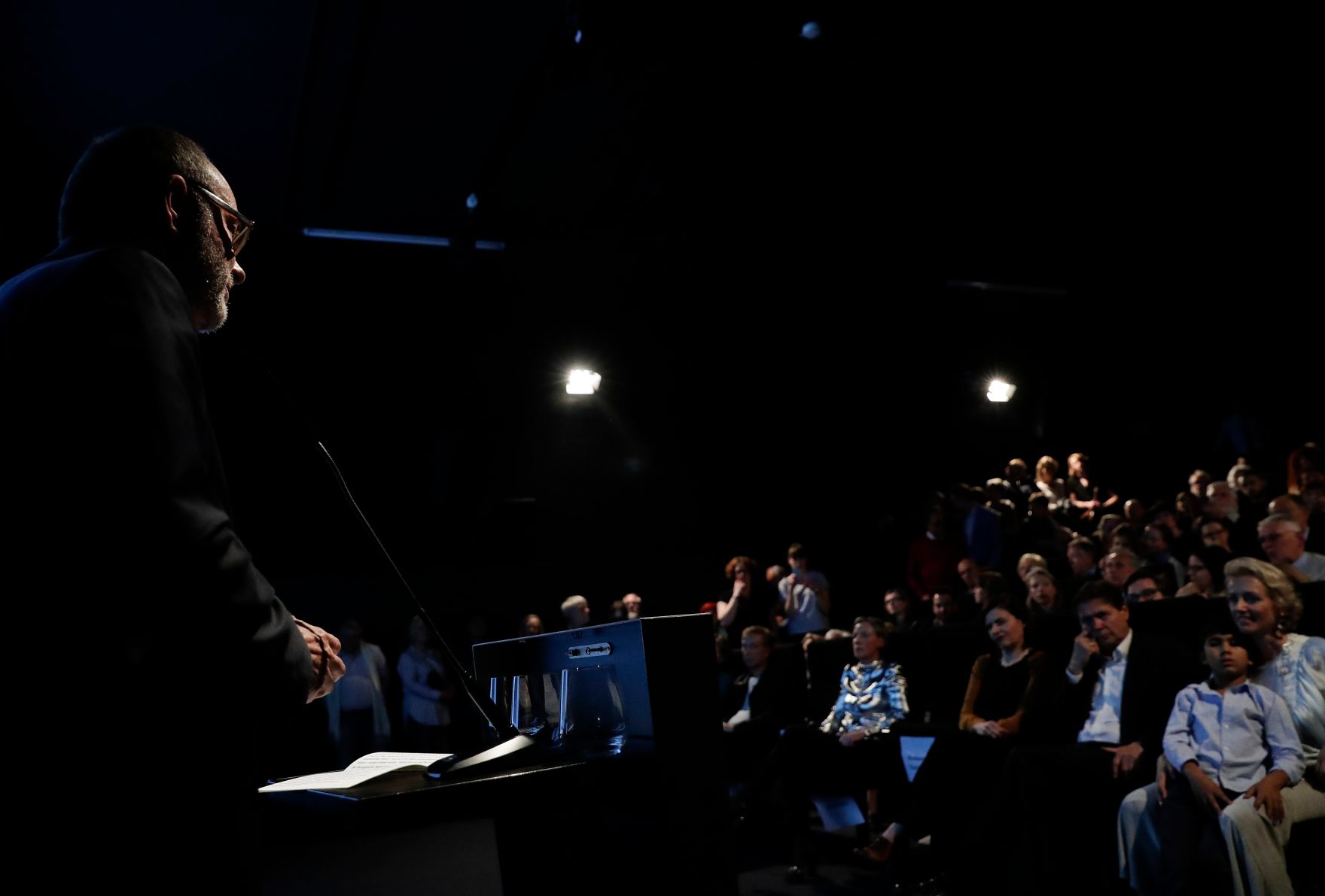 Am 5. Mai 2017 er&ouml;ffnete Kunst- und Kulturminister Thomas Drozda (l.) die Ausstellung - Feministische Avantgarde der 1970er-Jahre - im MUMOK.