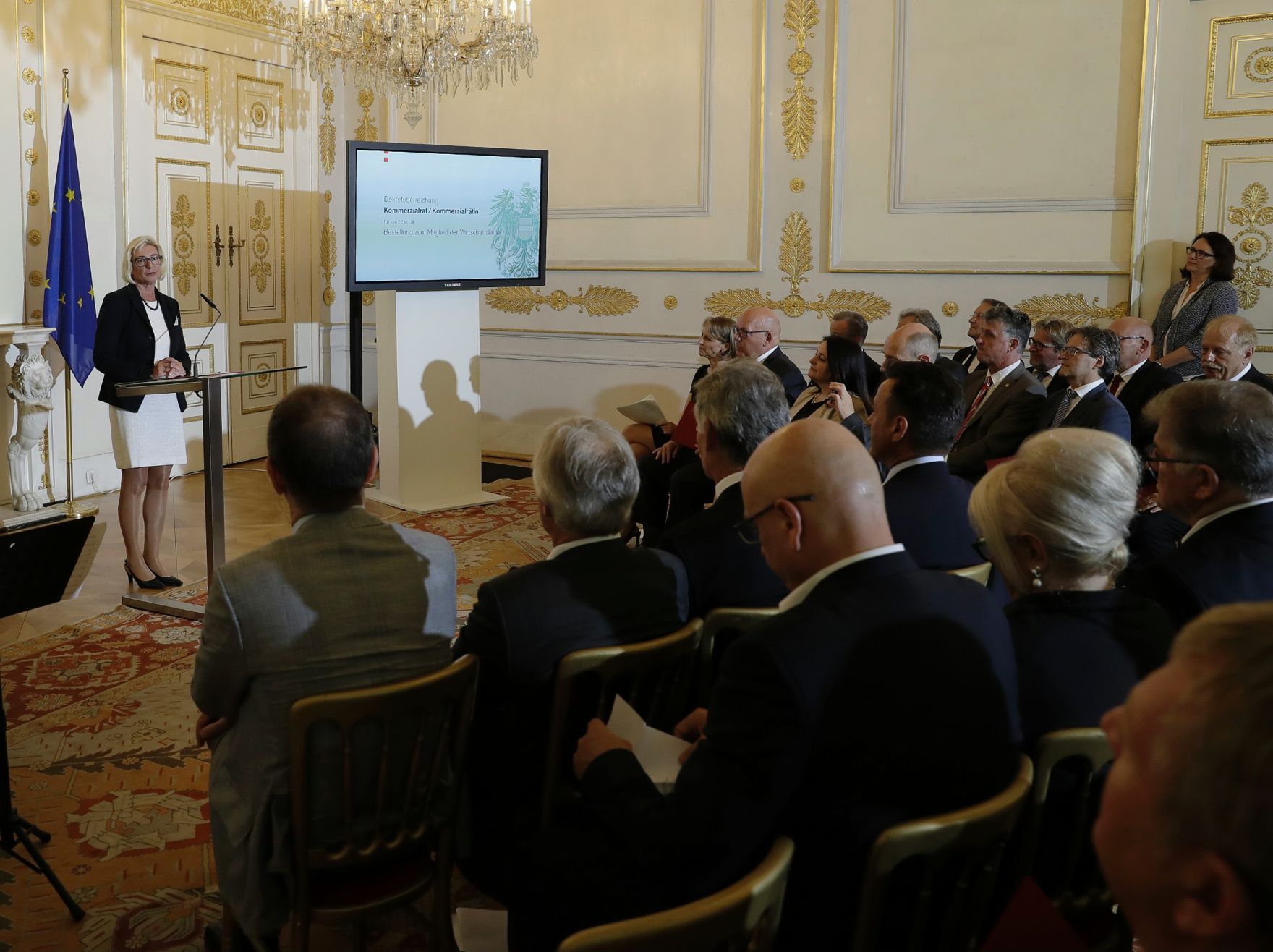 Am 31. Mai 2017 bestellte der Bundeskanzler Vertreterinnen und Vertreter der Wirtschaft zu Mitgliedern der bei der Bundesanstalt "Statistik &Ouml;sterreich" eingerichteten Wirtschaftskurie.