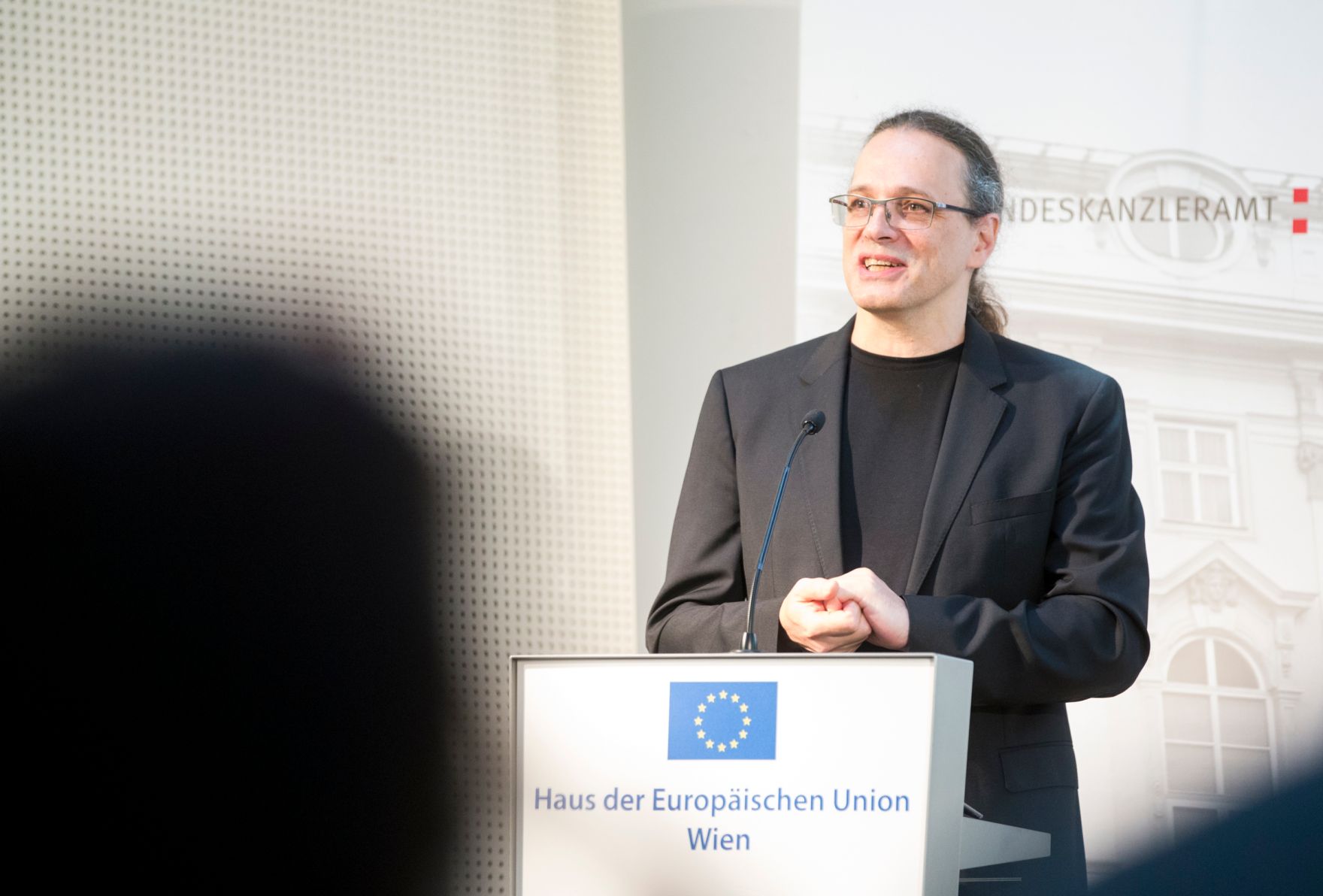 Am 9. Juni 2017 nahm Kunst- und Kulturminister Thomas Drozda an der Veranstaltung "Europ&auml;ische Kulturhauptstadt 2024 - Mehr Kultur durch mehr Europa" teil. Im Bild Gerfried Stocker, k&uuml;nstlerischer Gesch&auml;ftsf&uuml;hrer Ars Electronica.