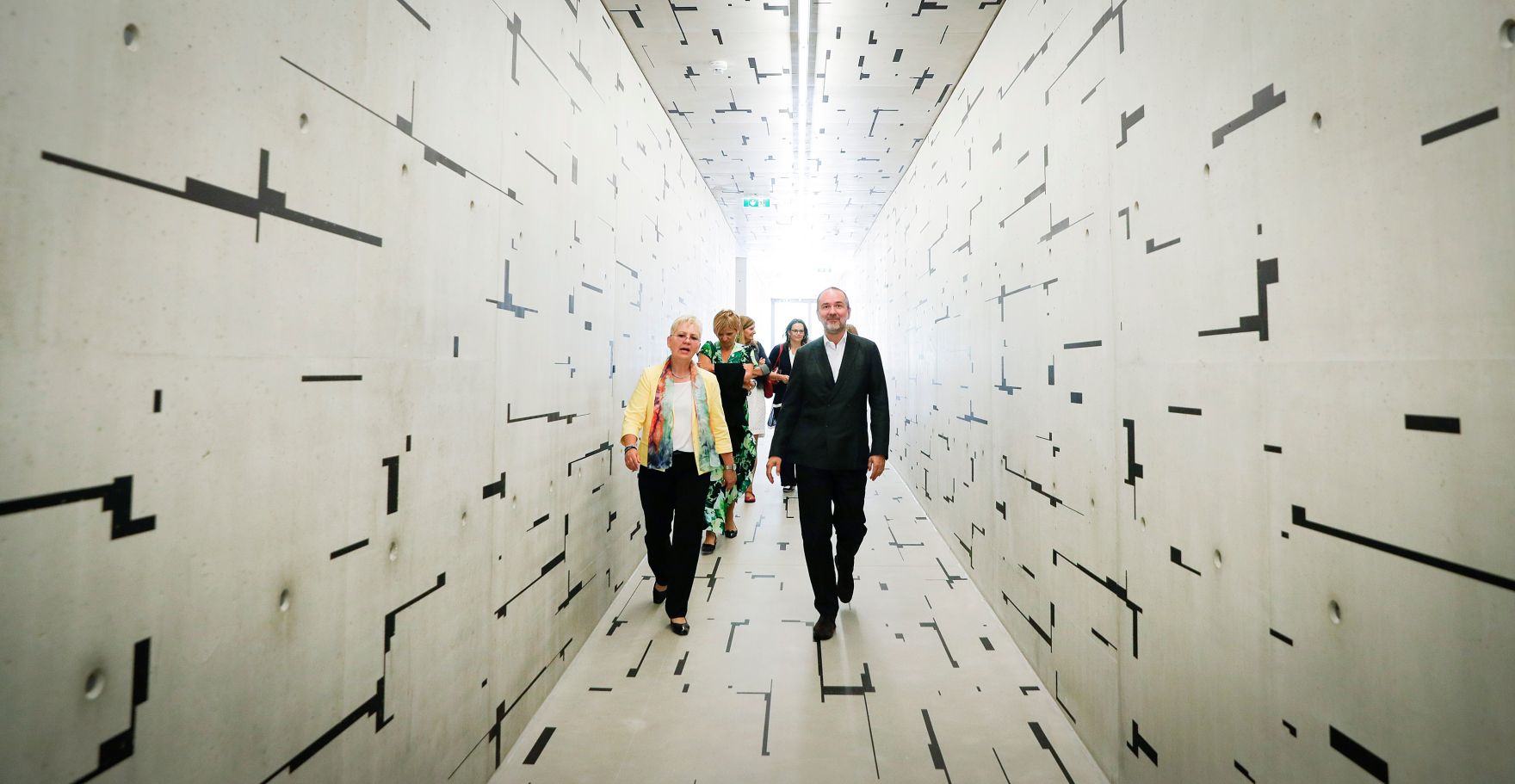 Am 16. Juli 2017 besuchte Kunst- und Kulturminister Thomas Drozda das Liaunig Museum.