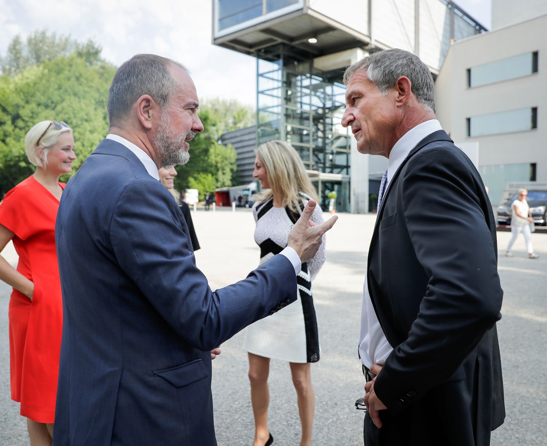 Am 19. Juli 2017 besuchte Kunst- und Kulturminister Thomas Drozda (l.) die Er&ouml;ffnung der Bregenzer Festspiele in Vorarlberg.