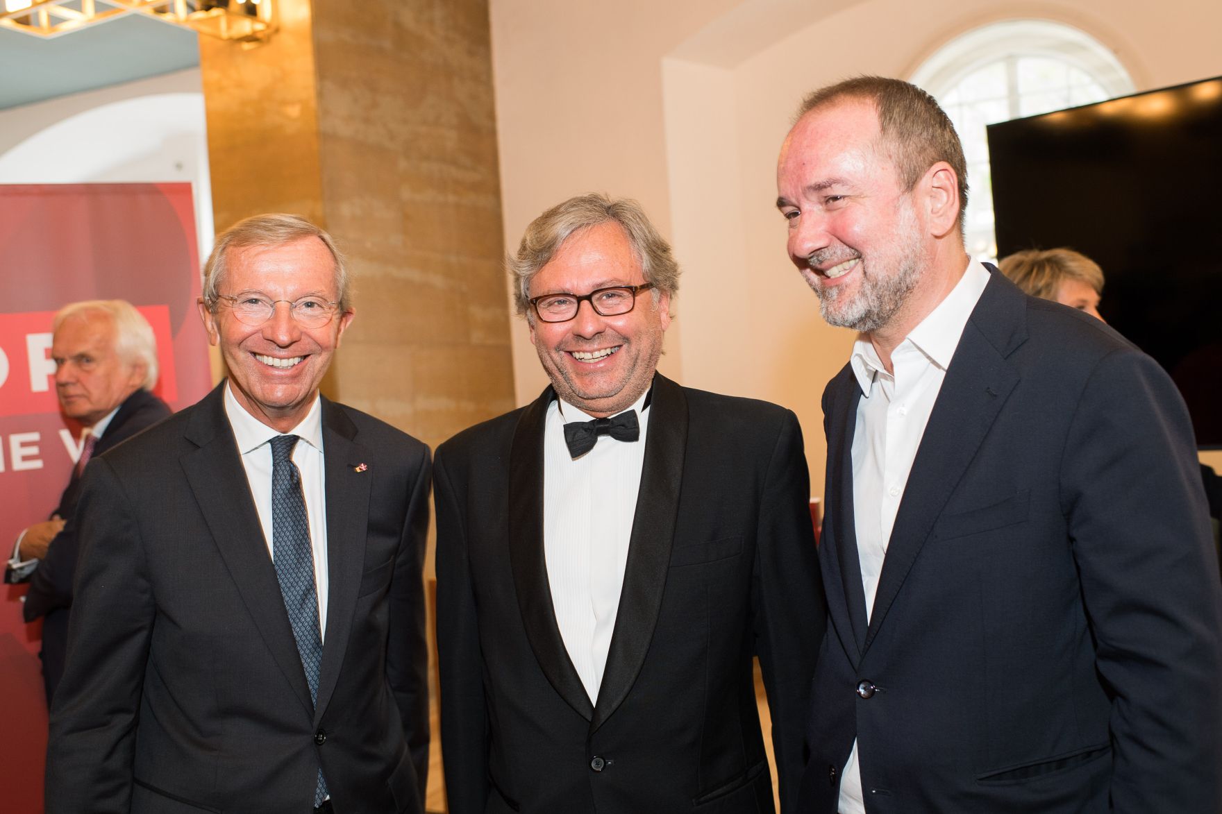 Am 27. Juli 2017 besuchte Kunst- und Kulturminister Thomas Drozda (r.) den ORF-Cocktail-Empfang anl&auml;sslich der Salzburger Festspiele. Im Bild Salzburgs Landeshauptmann Wilfried Haslauer (l.) und ORF Generaldirektor Alexander Wrabetz (m.).