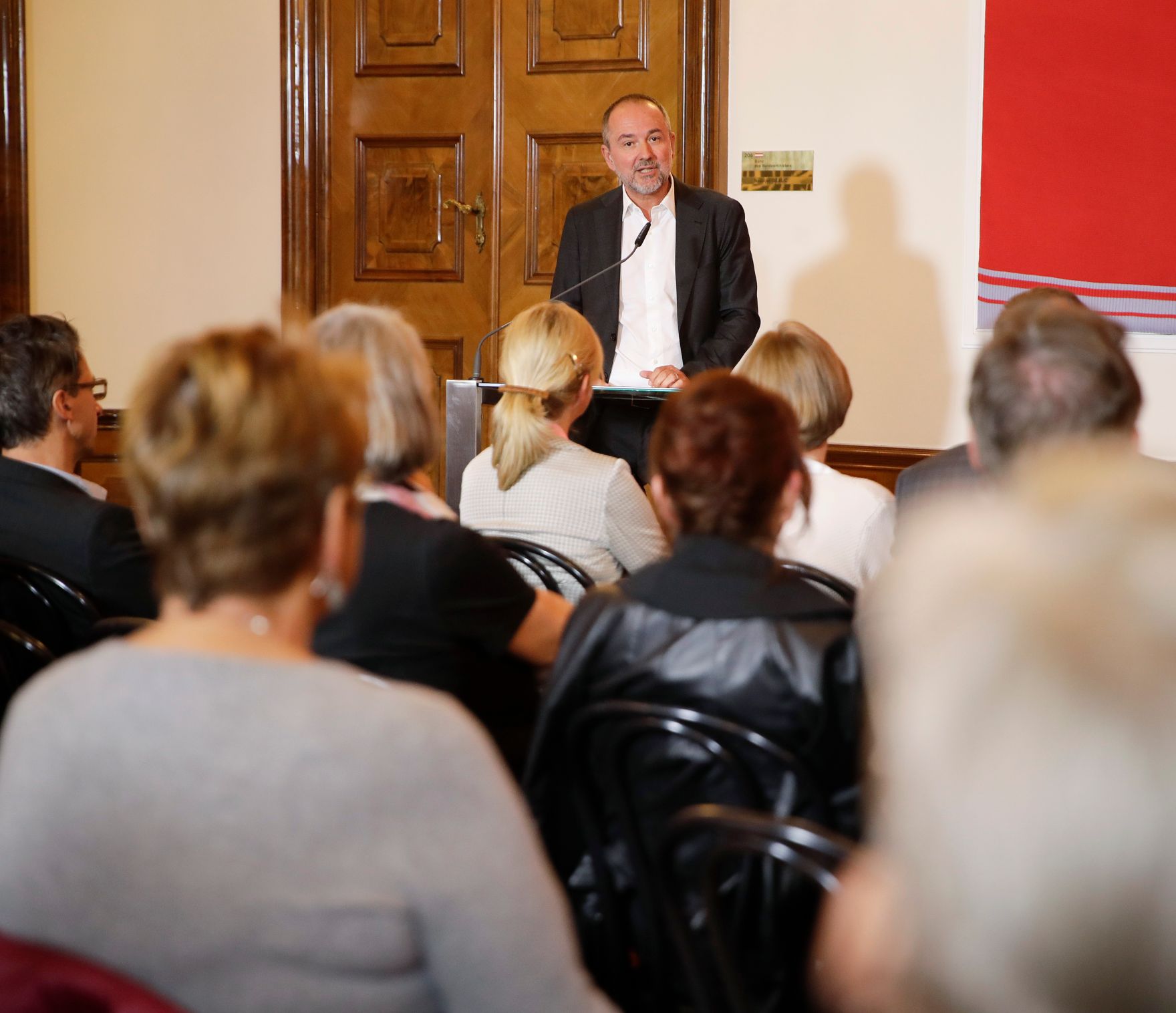 Am 12. September 2017 lud Kunst- und Kulturminister Thomas Drozda (im Bild) zur OPEN:SPACE Diskussionsreihe zum Thema &bdquo;Bedingungsloses Grundeinkommen?&ldquo;.