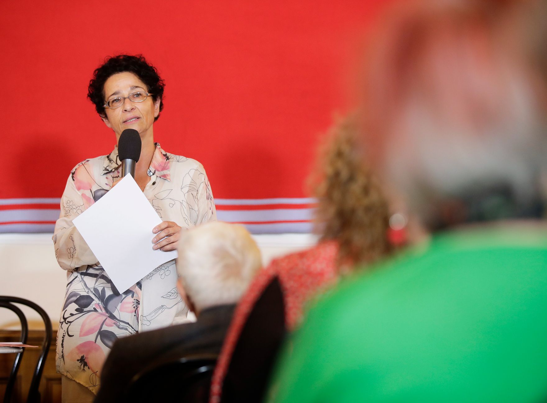 Am 12. September 2017 lud Kunst- und Kulturminister Thomas Drozda zur OPEN:SPACE Diskussionsreihe zum Thema &bdquo;Bedingungsloses Grundeinkommen?&ldquo;. Im Bild die Moderatorin Isolde Charim.