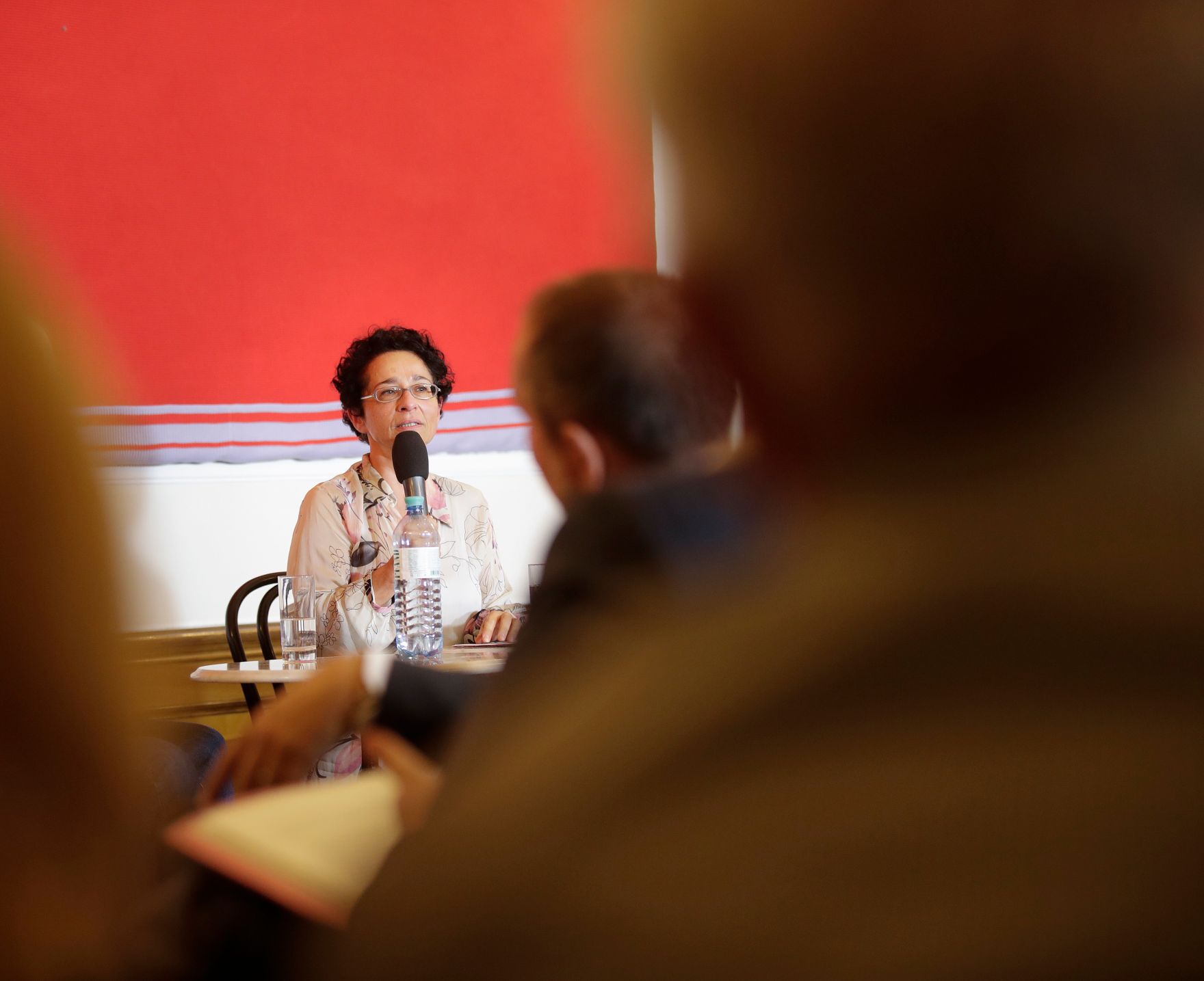 Am 12. September 2017 lud Kunst- und Kulturminister Thomas Drozda zur OPEN:SPACE Diskussionsreihe zum Thema &bdquo;Bedingungsloses Grundeinkommen?&ldquo;. Im Bild die Moderatorin Isolde Charim.