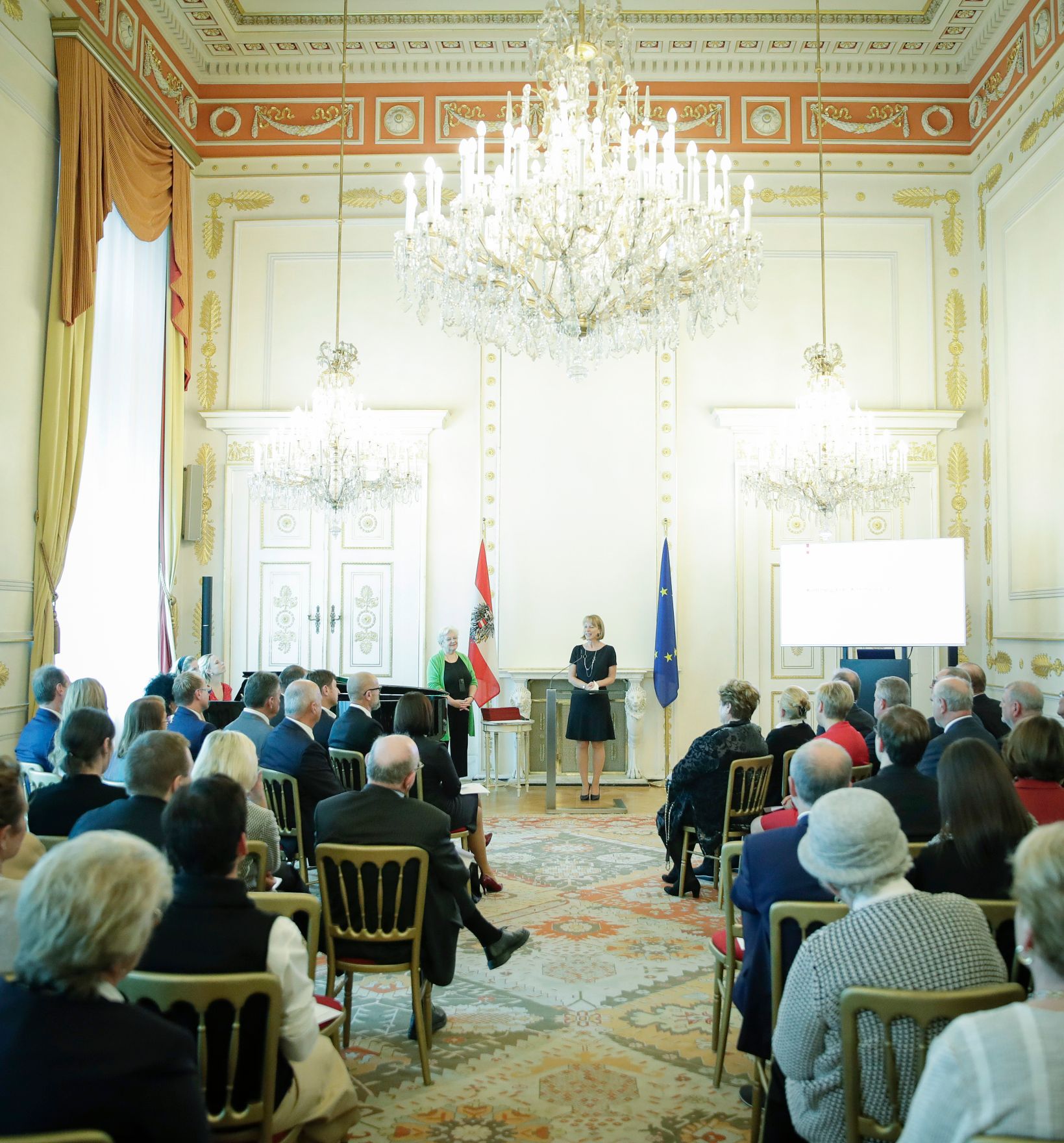 Am 27. September 2017 bestellte der Bundeskanzler Vertreterinnen und Vertreter der Wirtschaft zu Mitgliedern der bei der Bundesanstalt &quot;Statistik &Ouml;sterreich&quot; eingerichteten Wirtschaftskurie.