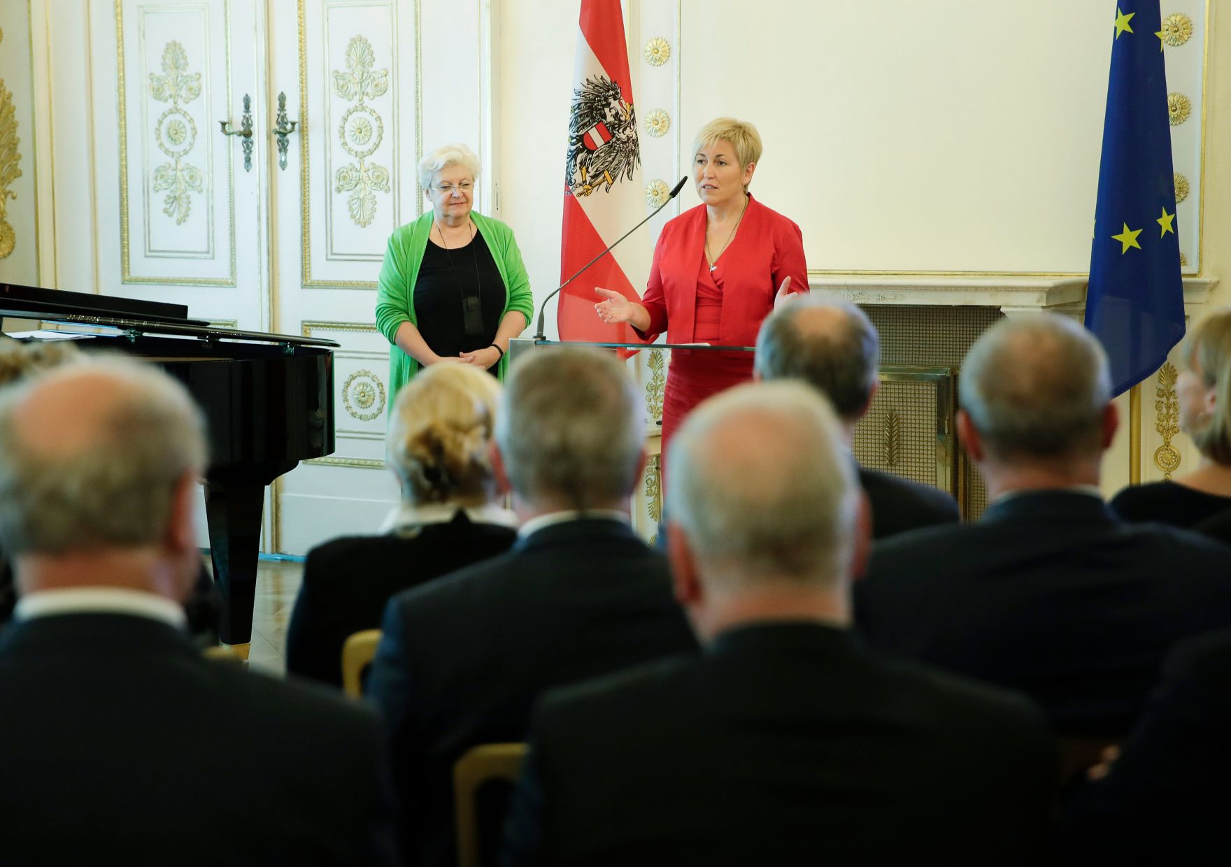Am 27. September 2017 bestellte der Bundeskanzler Vertreterinnen und Vertreter der Wirtschaft zu Mitgliedern der bei der Bundesanstalt &quot;Statistik &Ouml;sterreich&quot; eingerichteten Wirtschaftskurie. Im Bild Kommerzialr&auml;tin f&uuml;r die Statistik Martina Klengl.