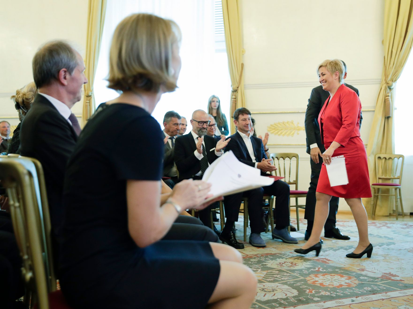 Am 27. September 2017 bestellte der Bundeskanzler Vertreterinnen und Vertreter der Wirtschaft zu Mitgliedern der bei der Bundesanstalt &quot;Statistik &Ouml;sterreich&quot; eingerichteten Wirtschaftskurie. Im Bild Kommerzialr&auml;tin f&uuml;r die Statistik Martina Klengl.