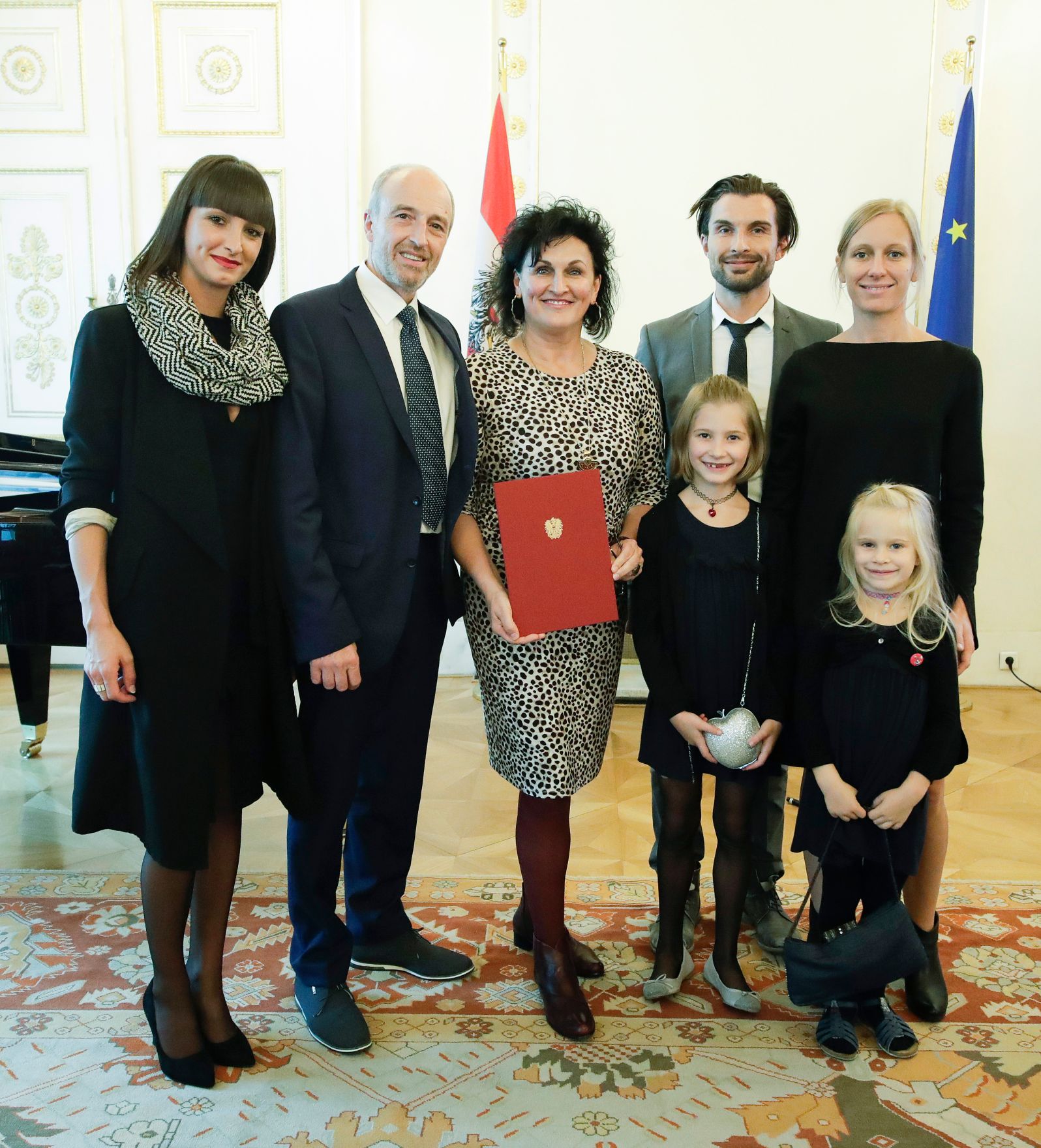 Am 27. September 2017 bestellte der Bundeskanzler Vertreterinnen und Vertreter der Wirtschaft zu Mitgliedern der bei der Bundesanstalt &quot;Statistik &Ouml;sterreich&quot; eingerichteten Wirtschaftskurie.