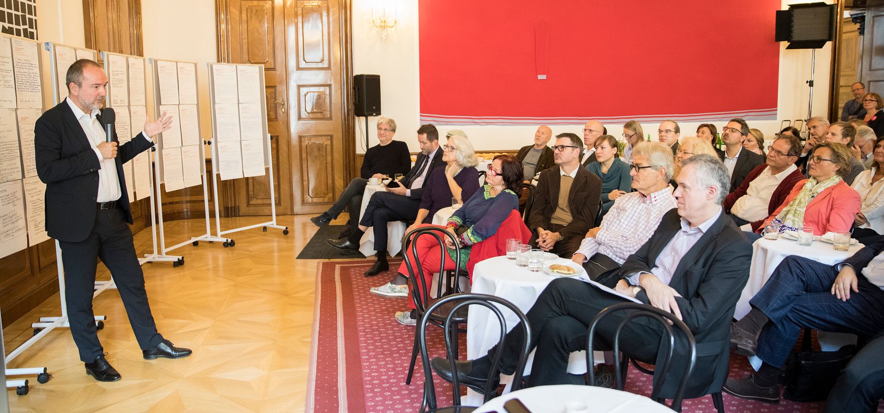 Am 4. Oktober 2017 lud Kunst- und Kulturminister Thomas Drozda zu einem OPEN:SPACE Fr&uuml;hst&uuml;ck ein.