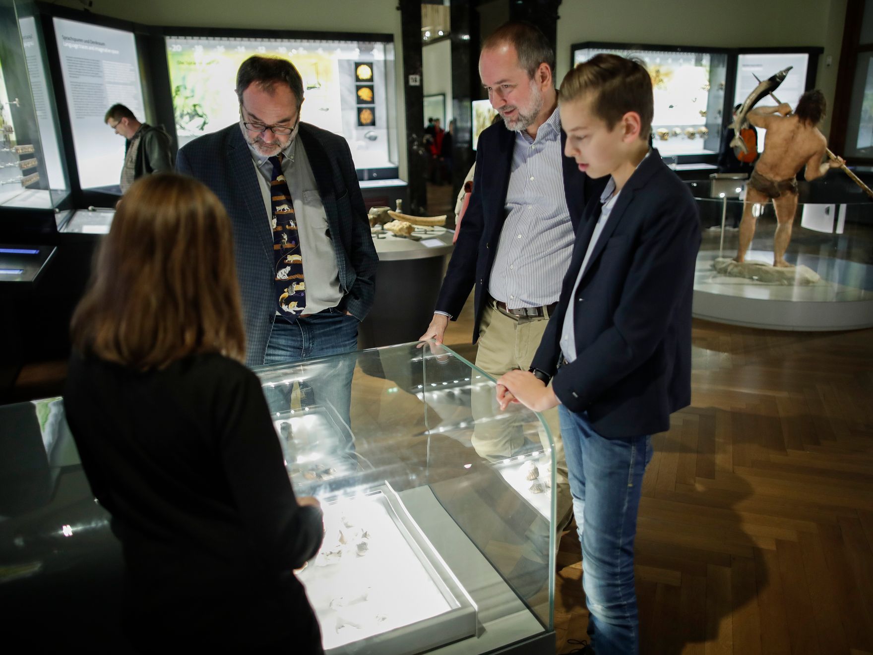 Am 7. Oktober 2017 fand die Langen Nacht der Museen statt. Im Bild Kunst- und Kulturminister Thomas Drozda (m.r.) im Naturhistorischen Museum.