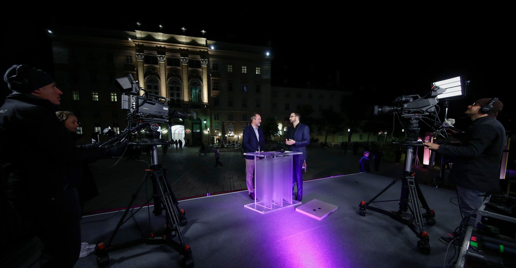 Am 7. Oktober 2017 fand die Langen Nacht der Museen statt. Im Bild Kunst- und Kulturminister Thomas Drozda (l.) beim ORF III Interview.