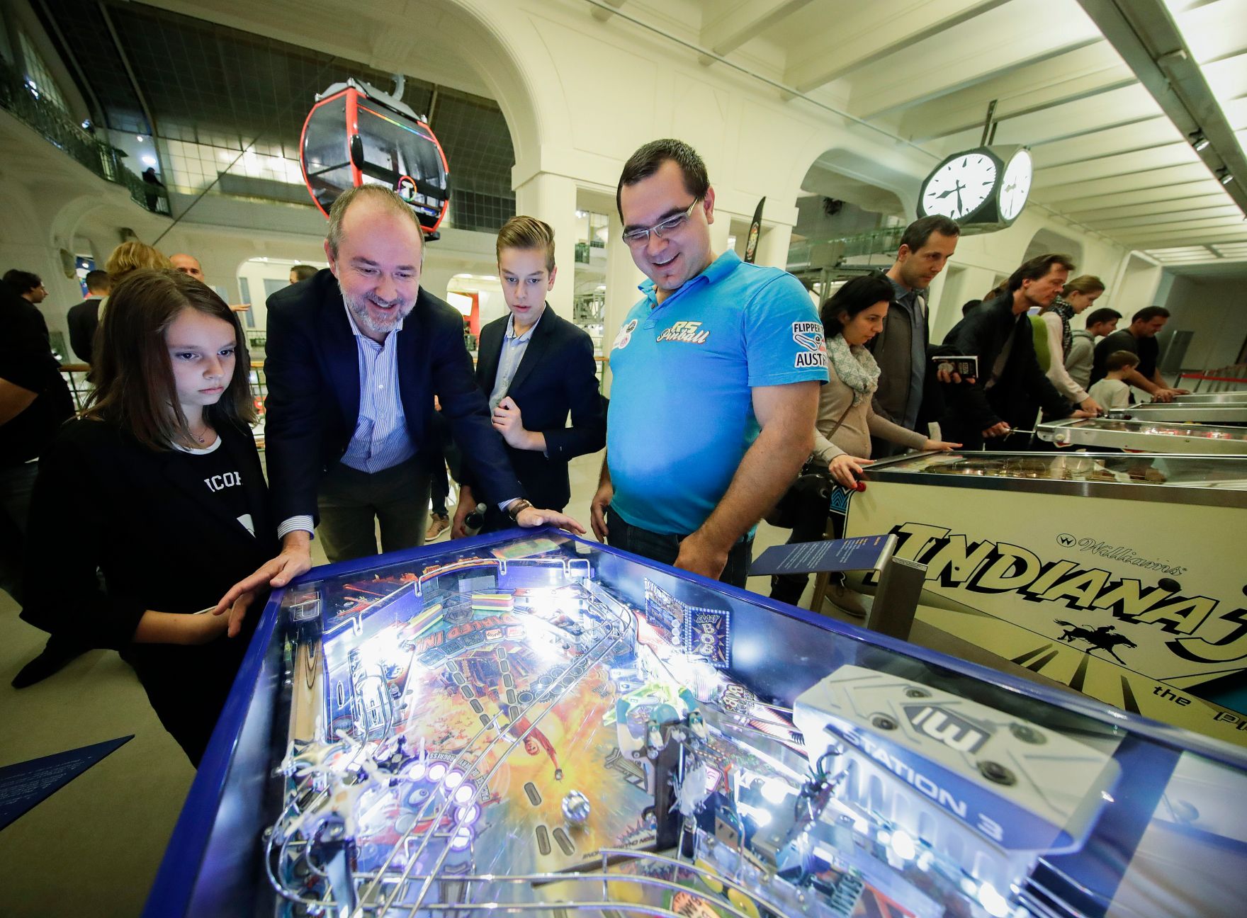 Am 7. Oktober 2017 fand die Langen Nacht der Museen statt. Im Bild Kunst- und Kulturminister Thomas Drozda (m.l.) im Technischen Museum.