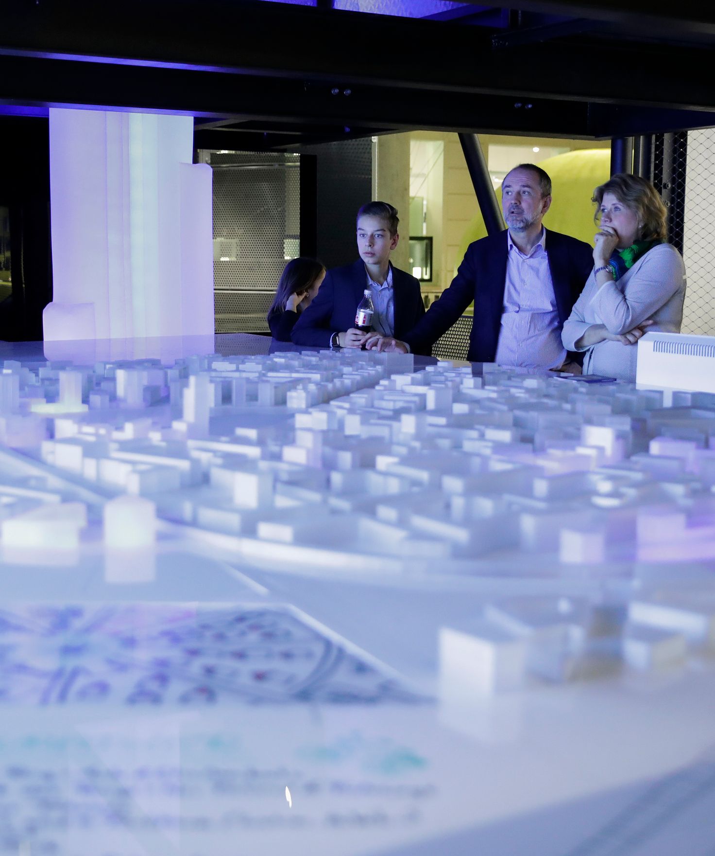 Am 7. Oktober 2017 fand die Langen Nacht der Museen statt. Im Bild Kunst- und Kulturminister Thomas Drozda (m.) im Technischen Museum.