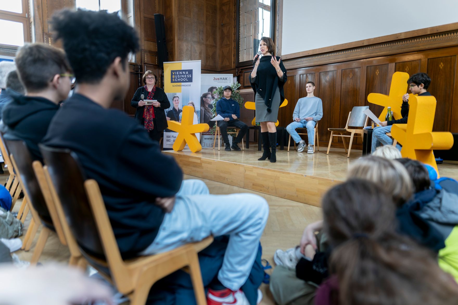 Am 14. November 2022 nahm Bundesministerin Karoline Edtstadler an dem EU Kids Day 2022 teil.