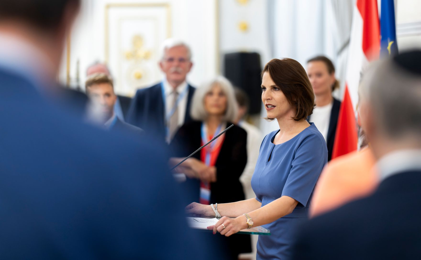 Am 12. September 2023 gab Bundesministerin Karoline Edtstadler (im Bild) gemeinsam mit Bundesministerin Susanne Raab einen Empfang zum j&uuml;dischen Neujahrstag &quot;Rosch ha-Schana&quot; im Bundeskanzleramt.