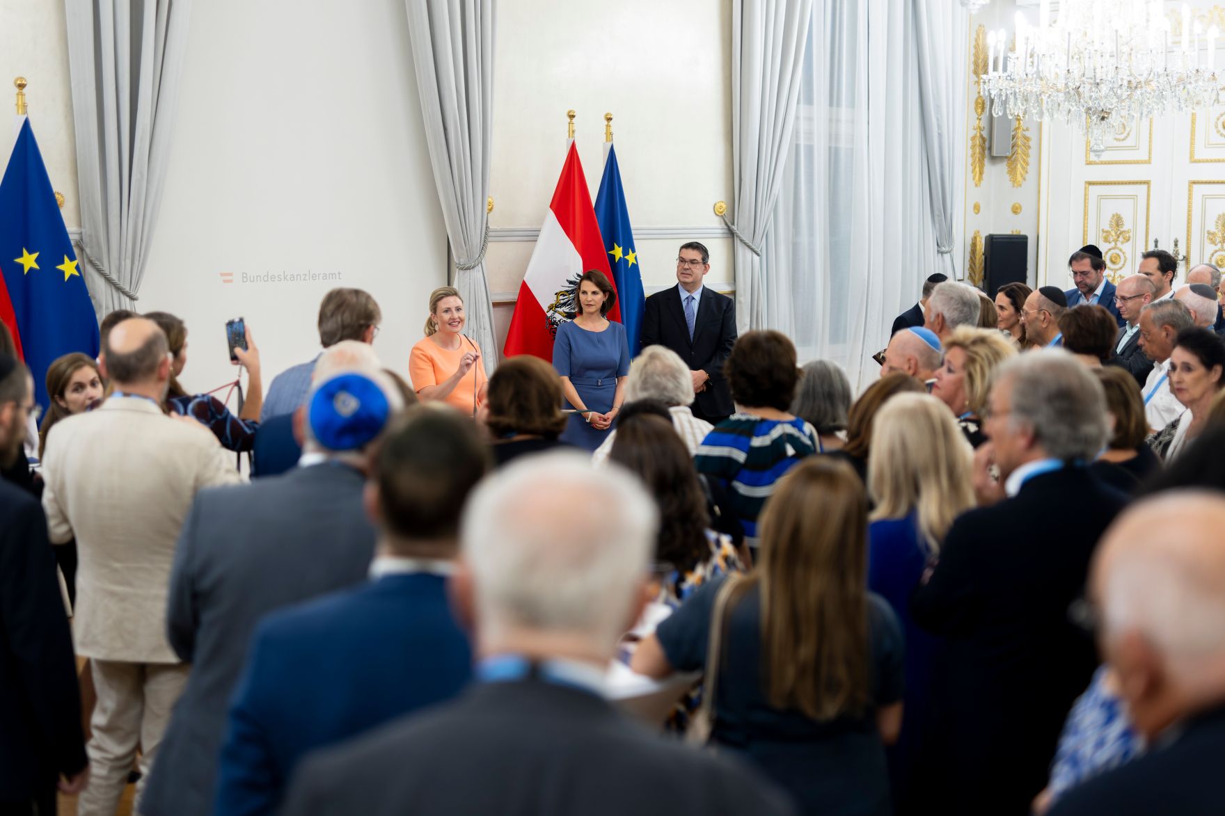 Am 12. September 2023 gab Bundesministerin Karoline Edtstadler gemeinsam mit Bundesministerin Susanne Raab einen Empfang zum j&uuml;dischen Neujahrstag &quot;Rosch ha-Schana&quot; im Bundeskanzleramt.