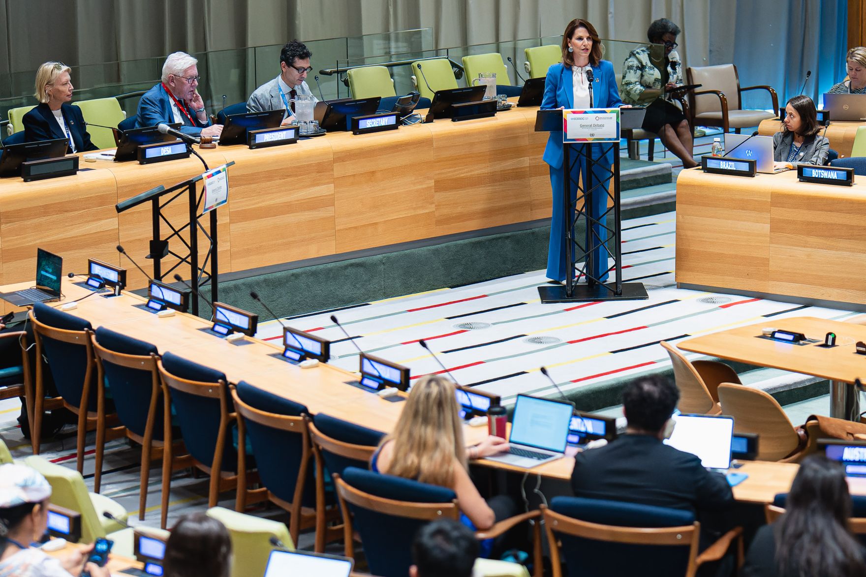 Am 16. Juli 2024 reiste Bundesministerin Karoline Edtstadler zu einem mehrt&auml;gigen Arbeitsbesuch nach New York. Im Bild bei der Rede beim hochrangigen politischen Forum zu nachhaltiger Entwicklung.