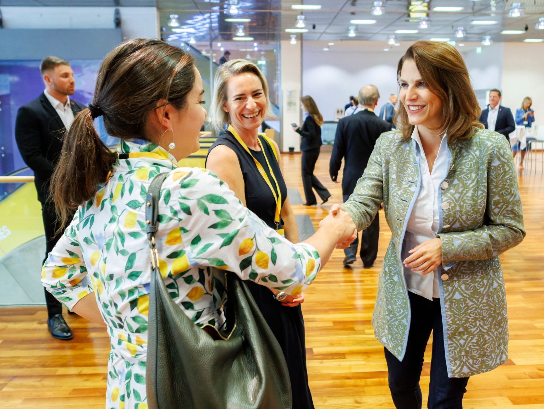 Am 25. Juli 2024 nahm Bundesministerin Karoline Edtstadler (r.) am Salzburg Summit teil.