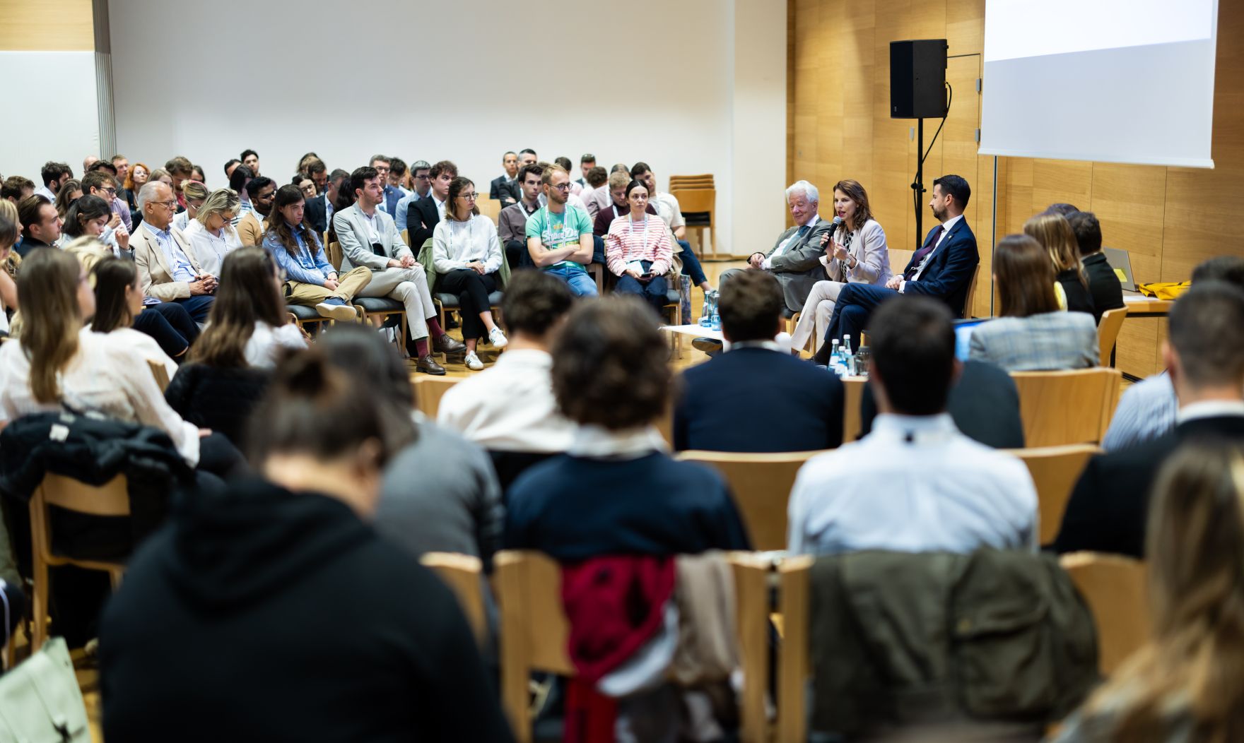 Am 26. August 2024 nahm Bundesministerin Karoline Edtstadler an dem mehrt&auml;gigen &bdquo;European Forum Alpbach 2024&ldquo; teil.