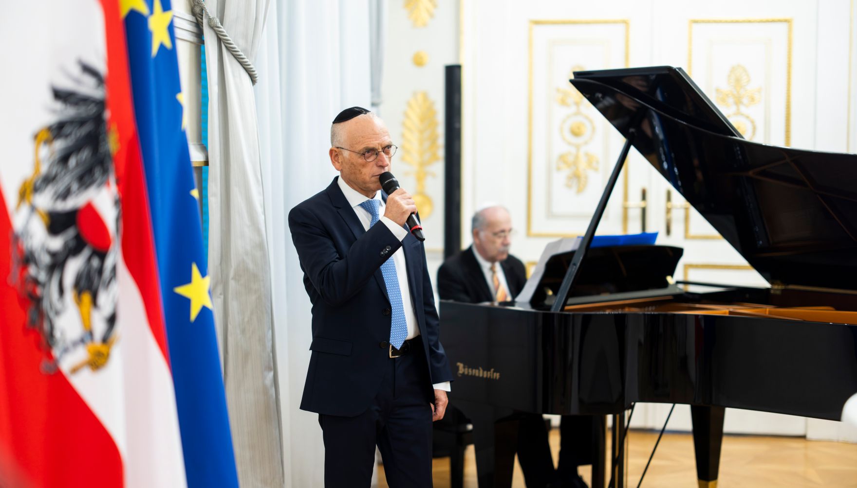 Am 9. Oktober 2024 gab Bundesministerin Karoline Edtstadler gemeinsam mit Bundesministerin Susanne Raab einen Abendempfang zum j&uuml;dischen Neujahrstag &quot;Rosch ha-Schana&quot; im Bundeskanzleramt.