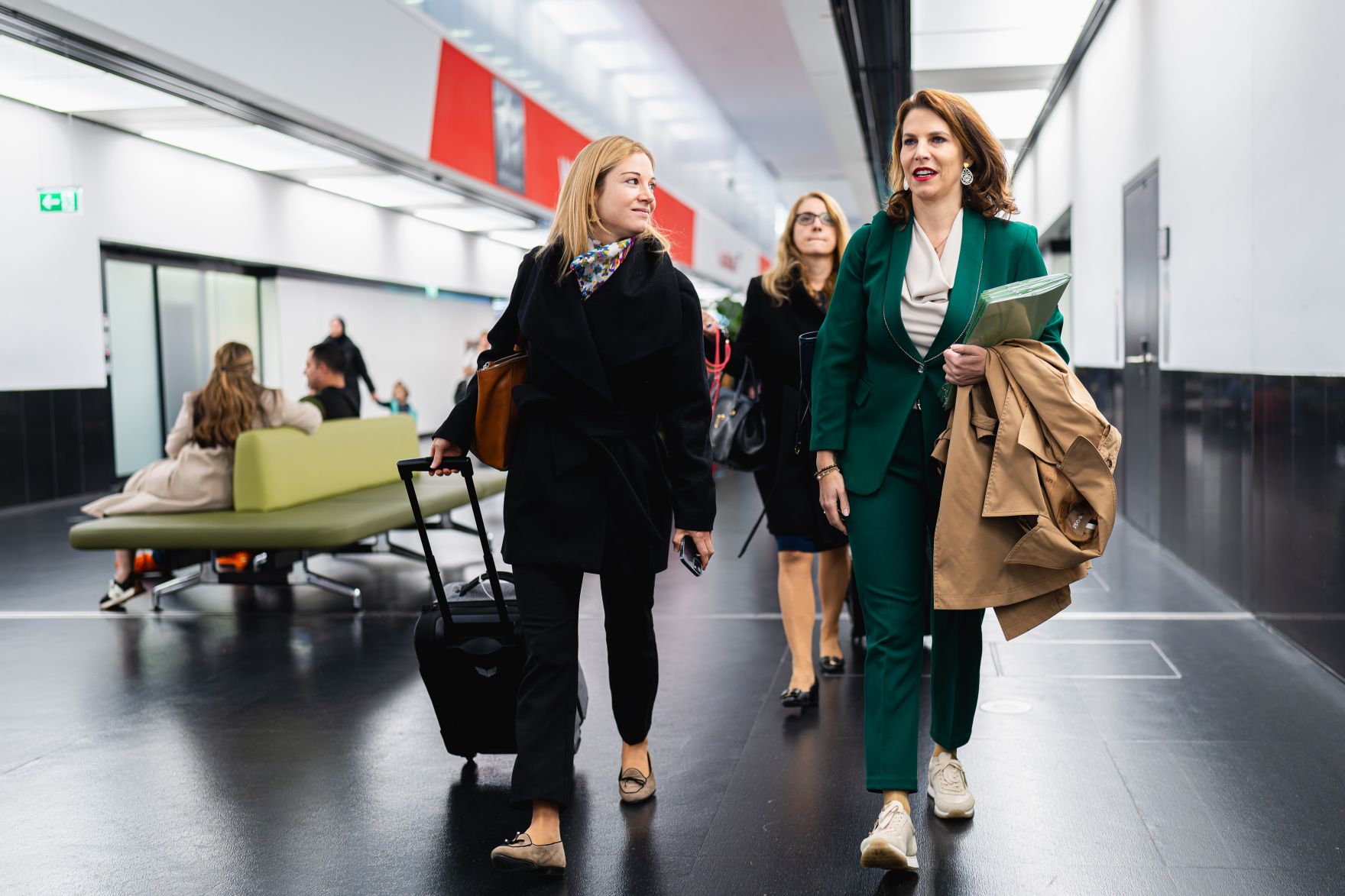 Am 14. Oktober 2024 nahm Bundesministerin Karoline Edtstadler (r.) am Westbalkan-Gipfel in Berlin teil.