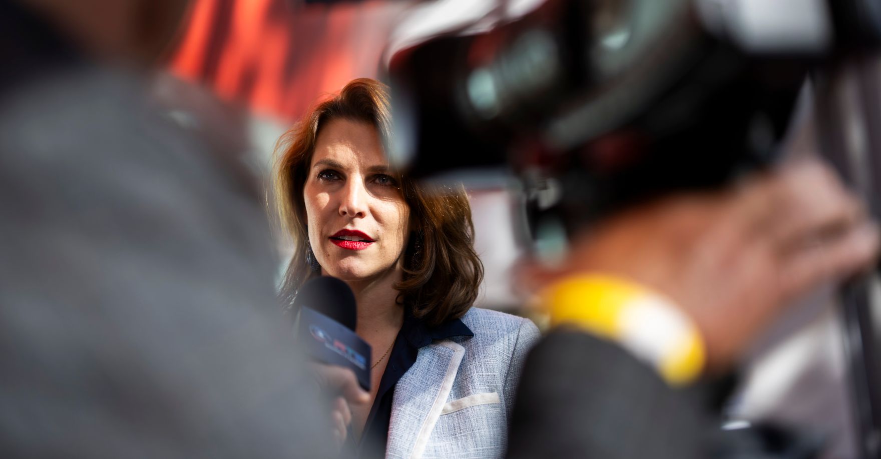 Am 21. Oktober 2024 nahm Bundesministerin Karoline Edtstadler (im Bild) am Salzburg Summit teil.