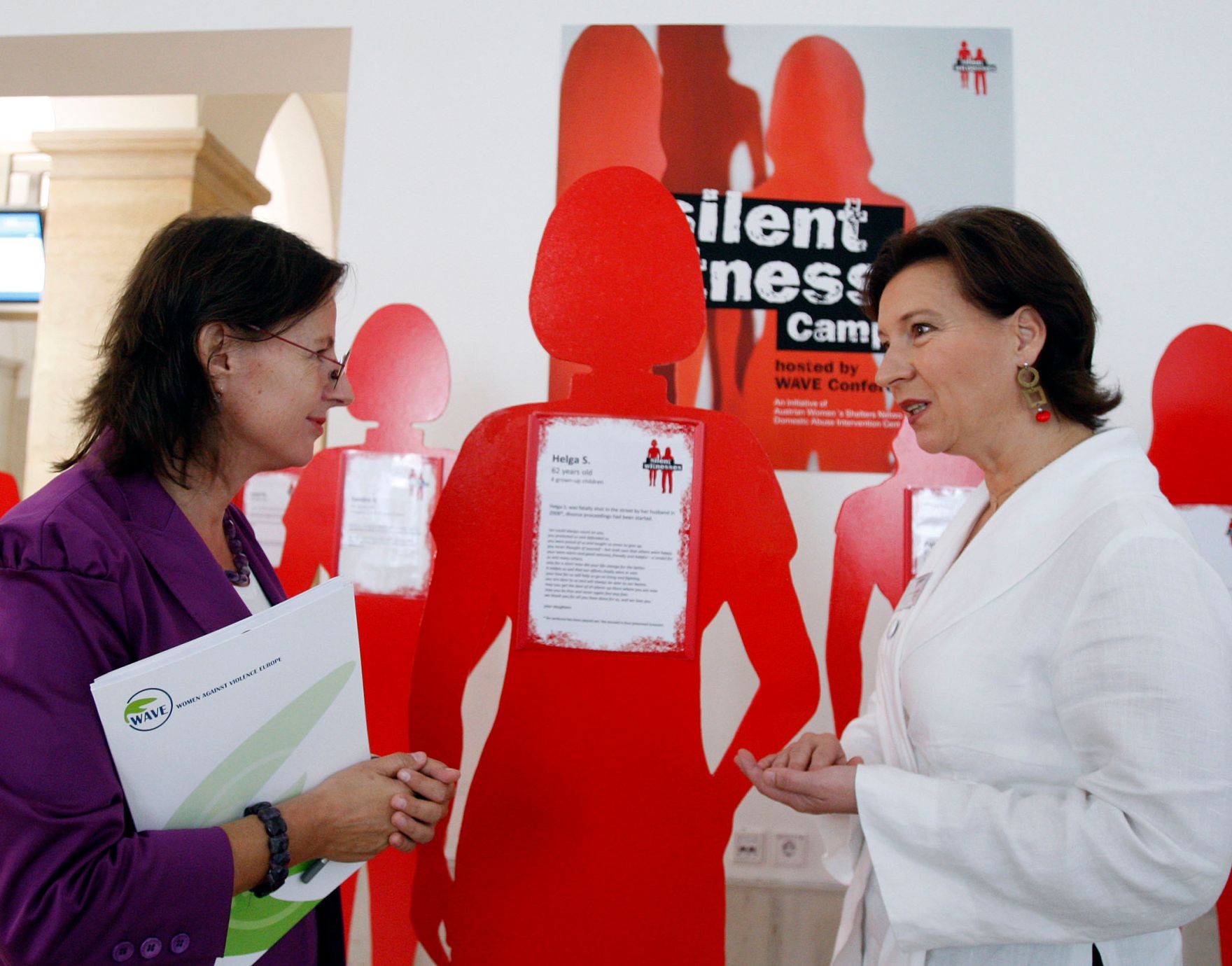 Er&ouml;ffnung der 11. WAVE-Konferenz durch Bundesministerin Gabriele Heinisch-Hosek (R) in der Technischen Universit&auml;t Wien.